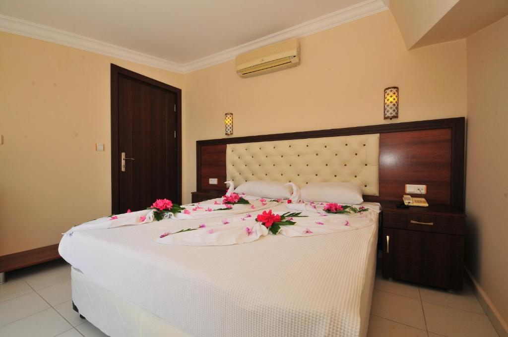 Ozturk Apart Hotel マルマリス 部屋 写真